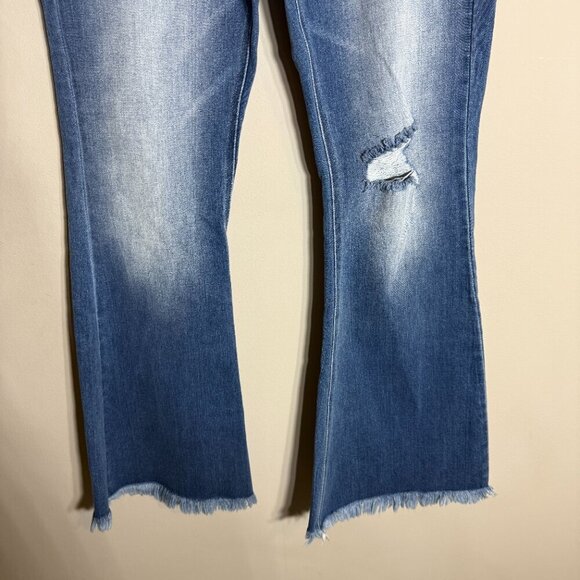 NWOT Kancan Sian High Rise Flare Denim Jeans Women's 29 Blue Medium Wash Stretch - Picture 8 of 15